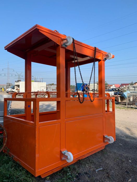 Kosz platforma dźwigowa EICHINGER 1076 do transportu 4 osób żuraw