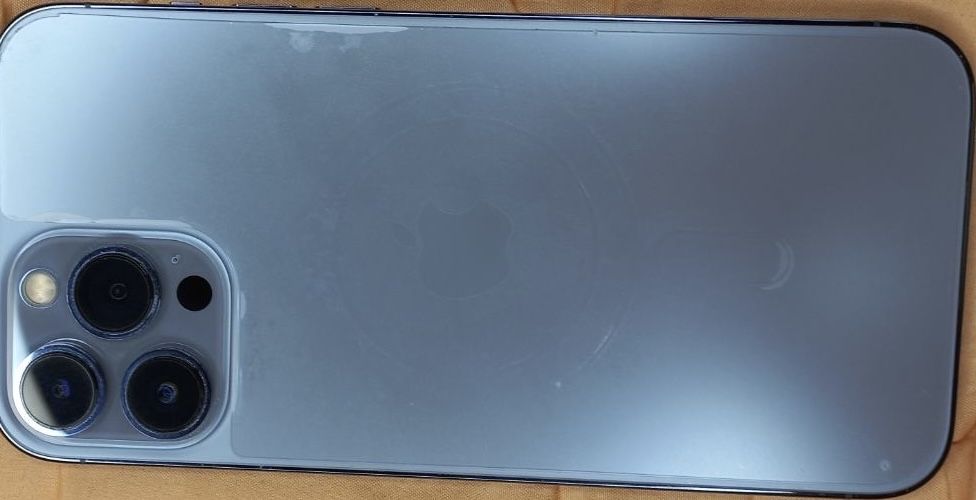 Продам айфон 13 про Max 256 ГБ