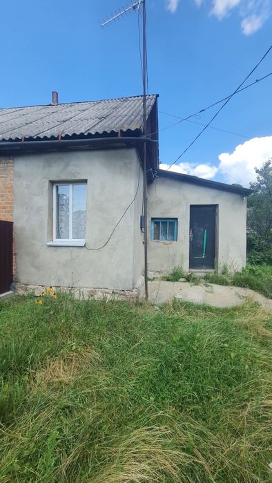 Продається 1/3 частина будинку .В районі  Ж/Двокзалу