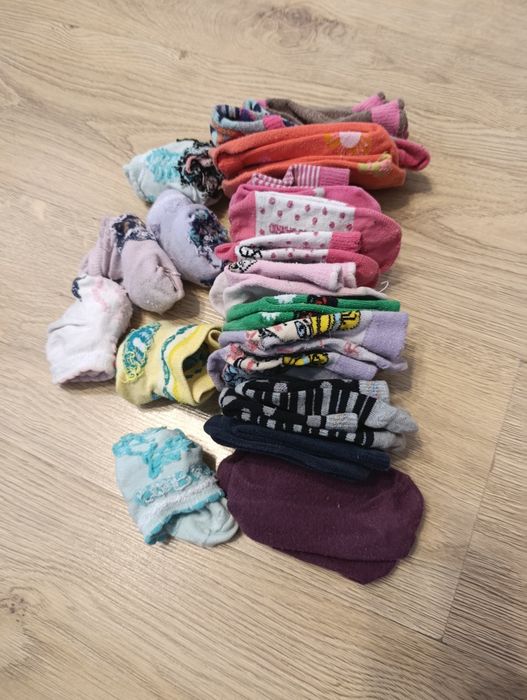 Skarpetki i dla dziewczynki 25-28£