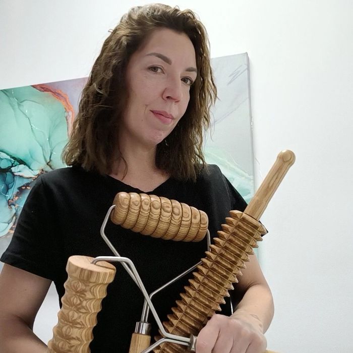 Масажист Троєщина, остеоп, корекція фігури.Масаж обли