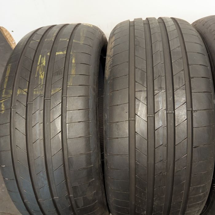 235/45R18 Goodyear Eagle