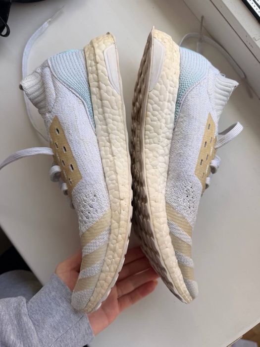 Кросівки Adidas parley ultra boost