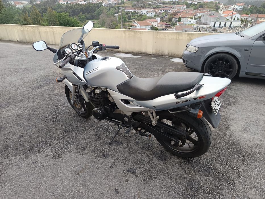 Kawasaki zr7s 750cc