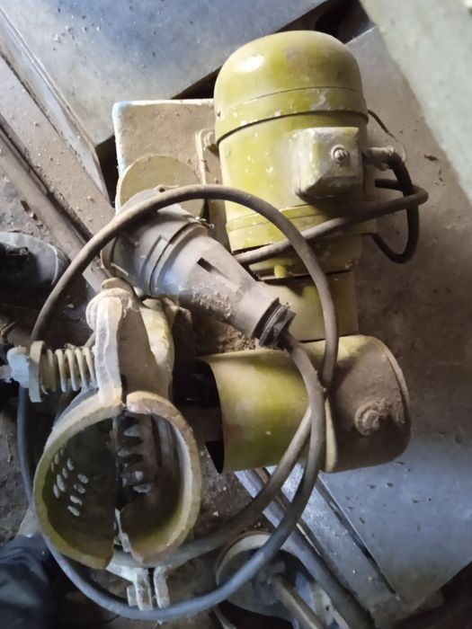 Кукурузяная лущелка електрическая