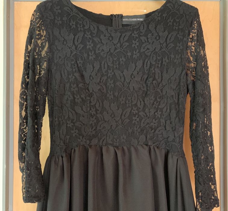 Sukienka czarna koronkowa S M L rękaw 3/4 długi rękaw
