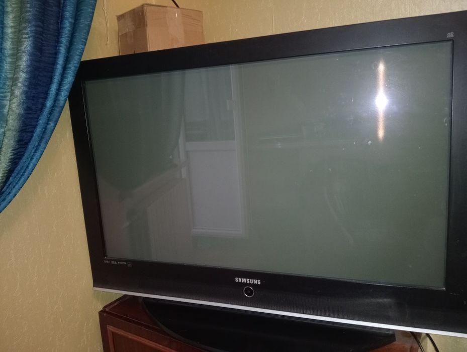 Продам 42ю плазму