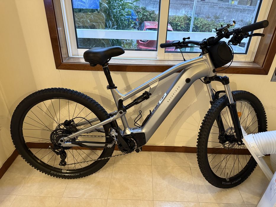 Bicicleta elétrica Rockrider E-Explorer 500 S 29 ano 2026 como nova