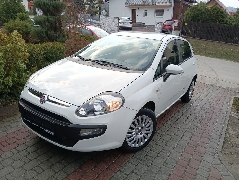 Fiat Punto Evo 1.4 benzyna 77KM tylko 106 tys km 5 drzwi Elektryka ZDROWY