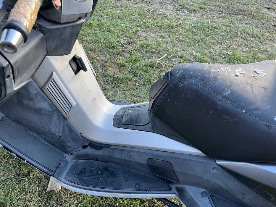 Peugeot Satelis 500 dużo części czasza osłony silnik linka wydech lagi