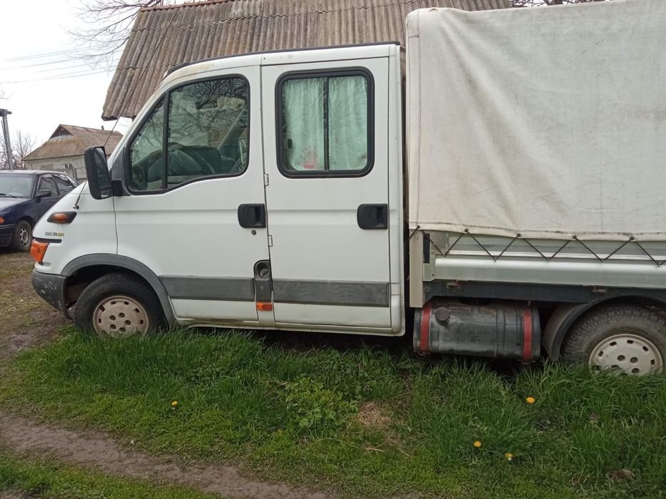 продається iveco 29L10