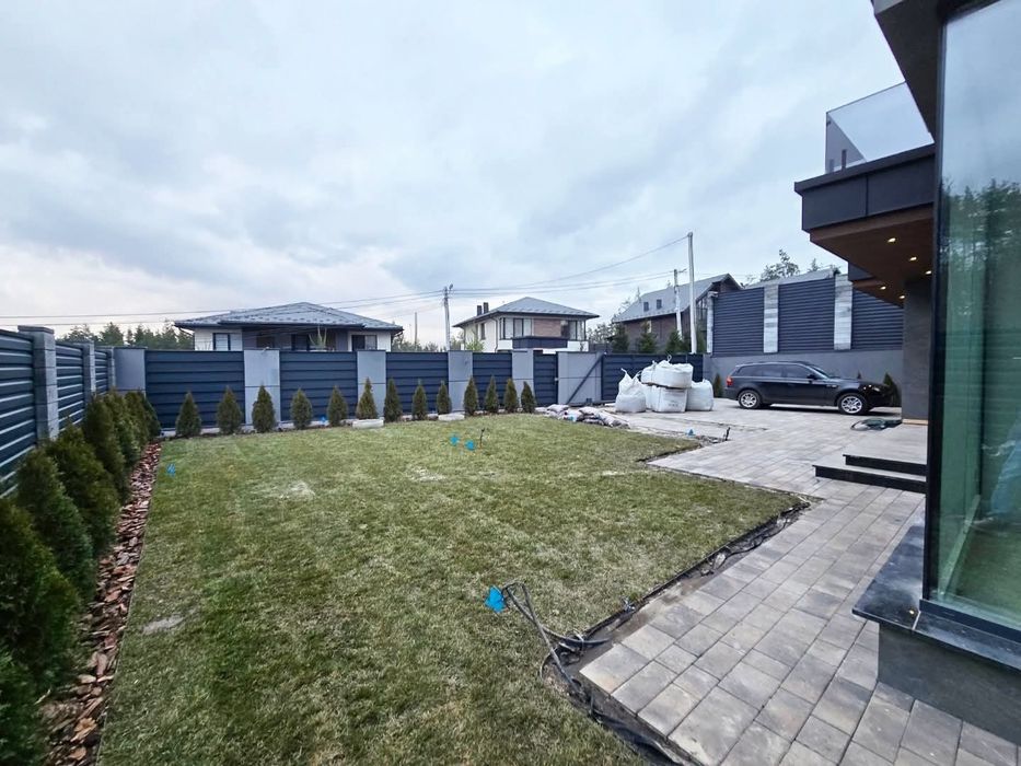 Будинок 280 м2 басейн сауна гараж  2 авто с. Ходосівка поруч Лісники