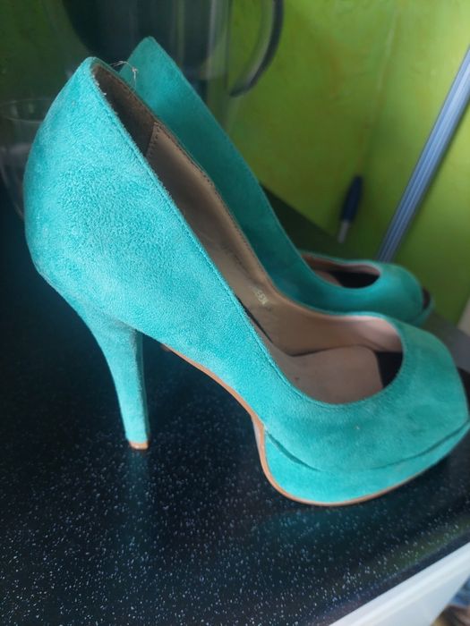 Buty na stabilnym obcasie