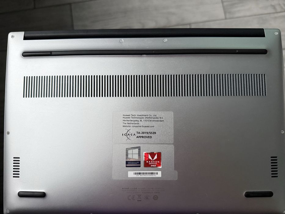 Laptop Huawei MateBook D14