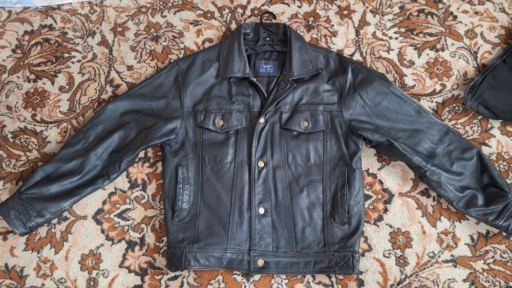 Кожаная куртка ARIZONA.