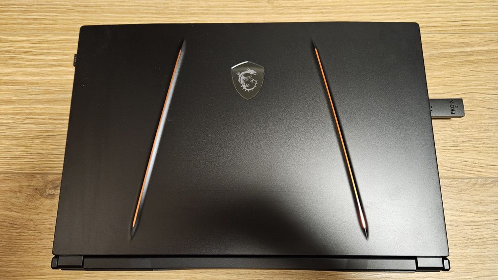 MSI GE65 Raider | RTX 2070 | i7-9750H | 32GB RAM | 1.5TB SSD | 240Hz | Zestaw