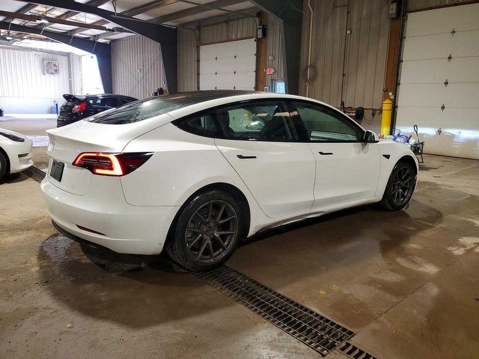 Бампер Tesla Model  M3 Розборка Тесла модель 3 Тесла 3