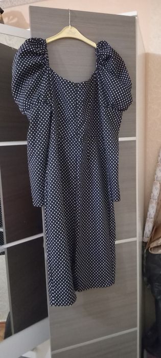 Платье в горошек