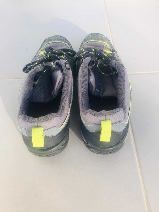 Ténis Quechua novos