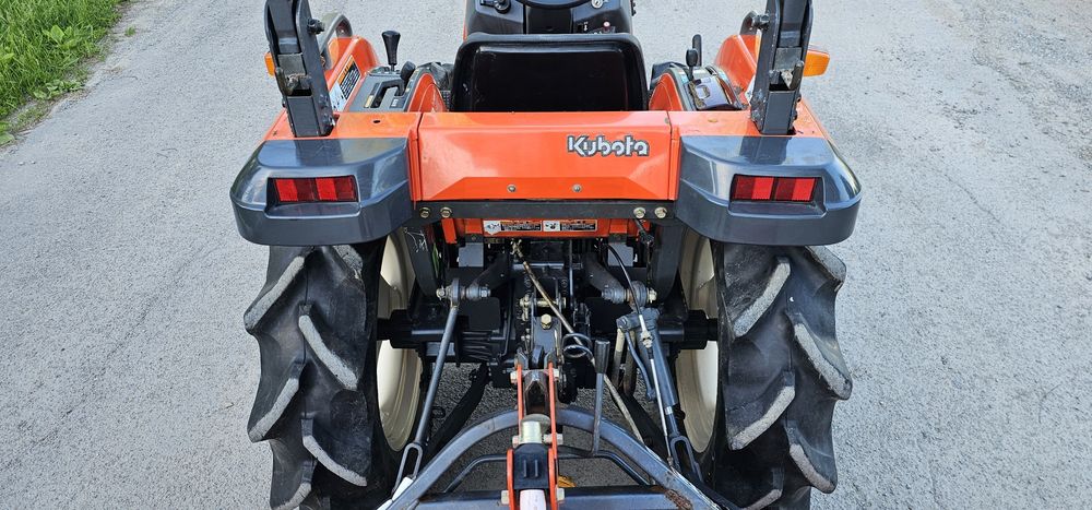 Kubota GT21 Мінітрактор Трактор
