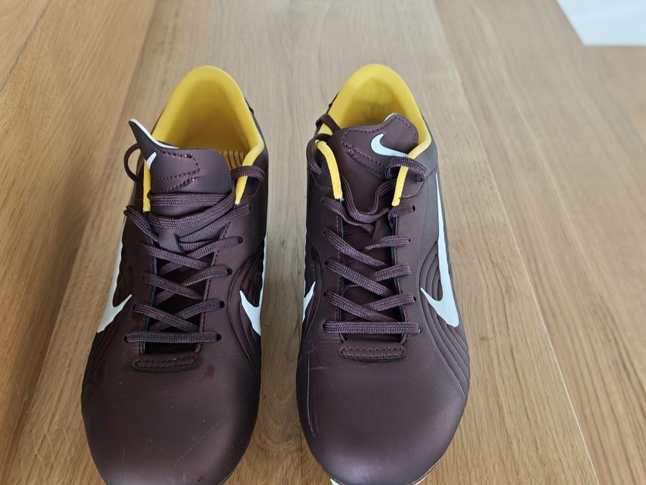 Nike Mercurial  R9