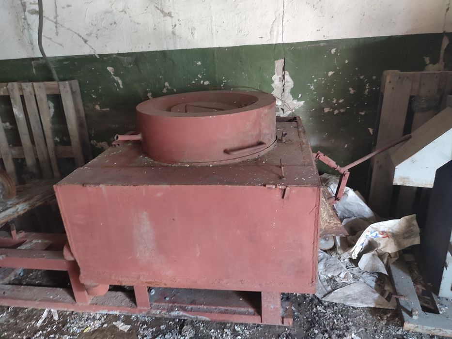 Продам оборудование для переработки полимеров
