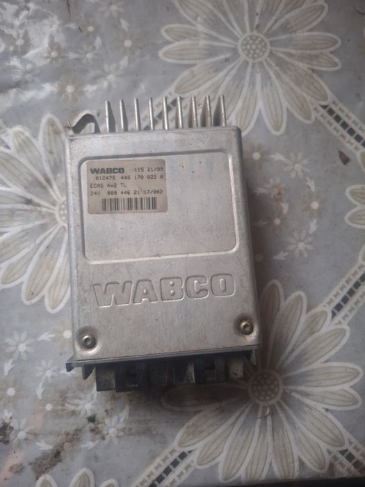 Блок керування підвіскою Мерседес Атего