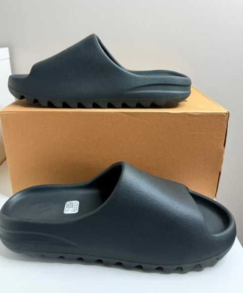 adidas Yeezy Slide Czarny Onyx R.38