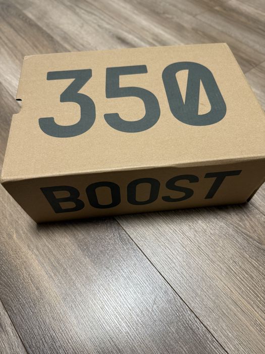 Yeezy Boots 350 V2