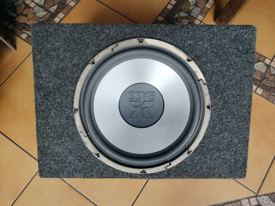 Subwoofer Philips 30 cm. 400 W  4 ohm ze skrzynią