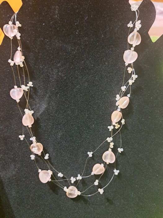 Colar rosa clarinho