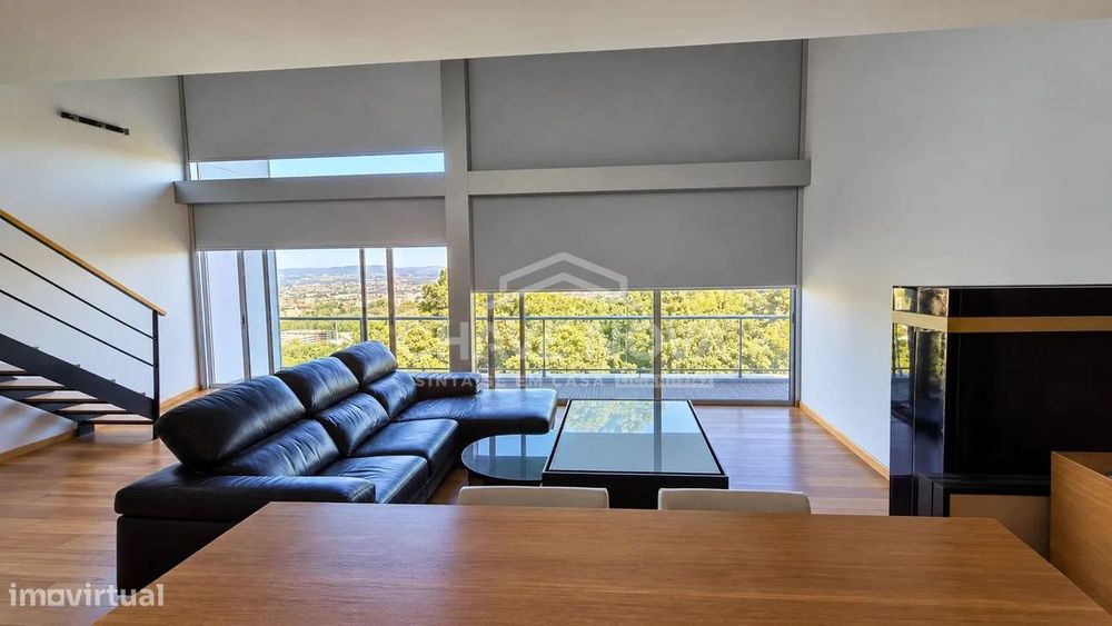 Apartamento Duplex com Varanda Quinta do Cravel-MTS/03870/MH