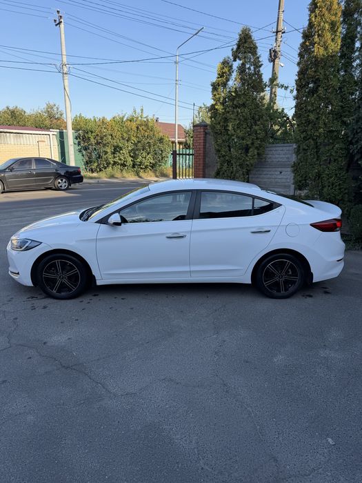 Hyundai Elantra 2016 VIN KMHD841FBHU197624 фото оголошення 7 з 17