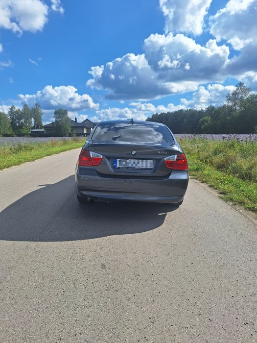 BMW e90 320i ***