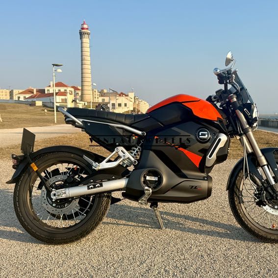 Super Soco TC Max – Elétrica | 2025 | Apenas 1.000 km | IVA dedutivel
