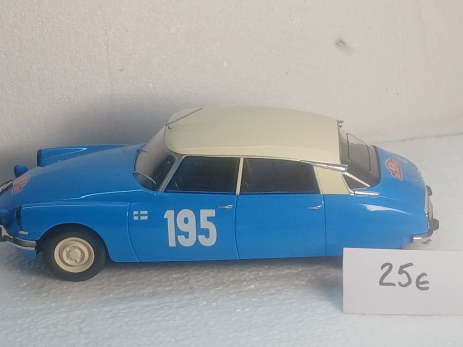 Miniaturas escala 1;18 estado Impecavel Rally  de Portugal