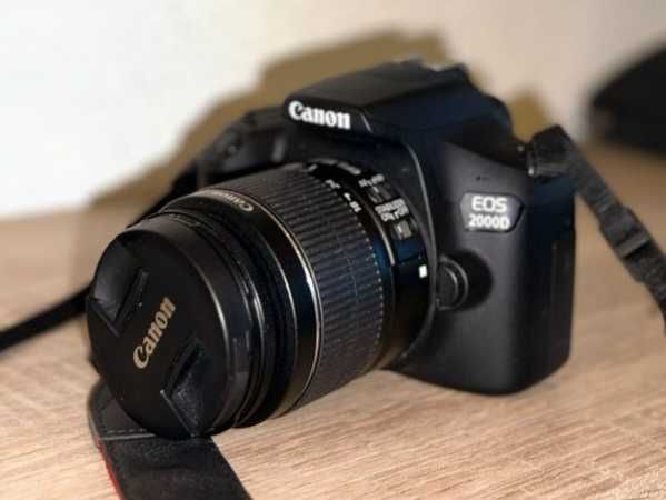CÂMARA Canon EOS 2000D.            
ATENÇÃO entrega e pagamento em mão
