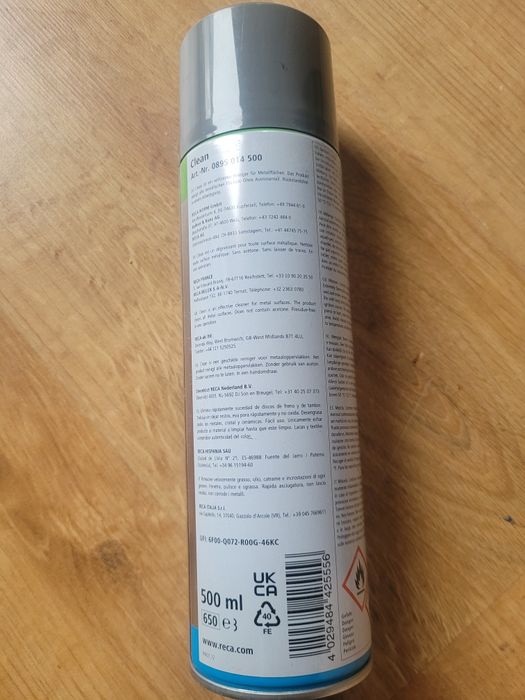 Spray do czyszczenia hamulców Arecal Clean bez acetonu.