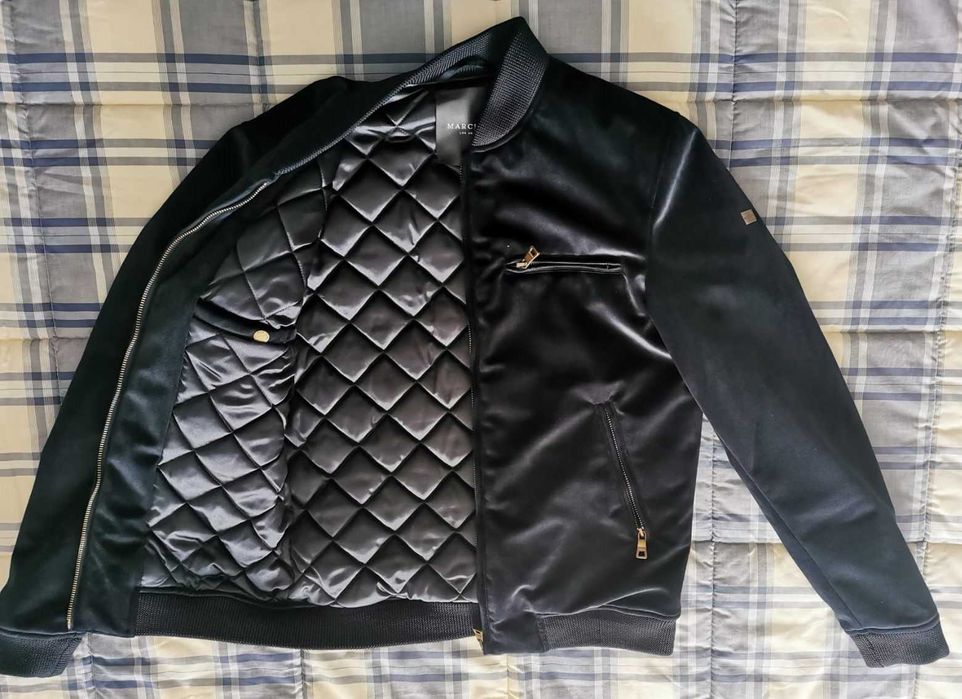 Blusão de veludo da marca "Marciano"