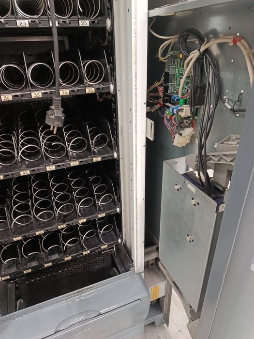Máquina de Vending Necta Snakky