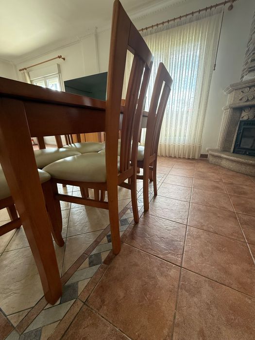 Mesa de jantar como nova