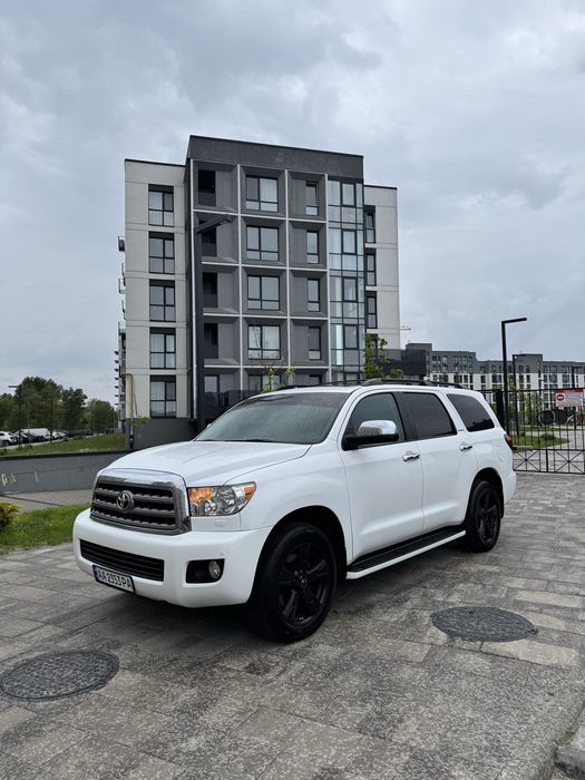 Toyota Sequoia 2014 ГАЗ/БЕНЗИН