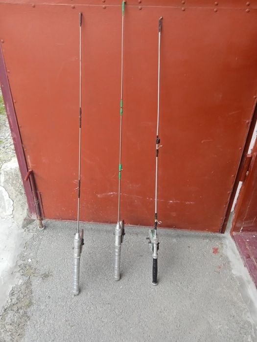 Продам спінінги три шт