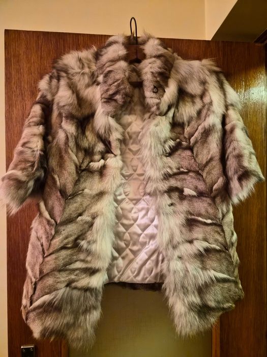 Шуба-шубка натуральна (хутро песець)