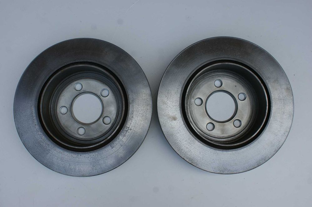 Chrysler 300C Tarcze Hamulcowe Klocki Tył Tylne Jak Nowe