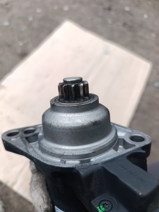 Стартер VW Caddy 3 Golf 5 Passat B6 Touran Skoda Octavia A5 1.9TDI Ори