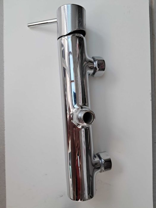 Torneira misturadora para duche impecável