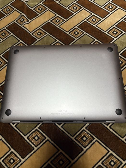 Продам MacBook Air M1