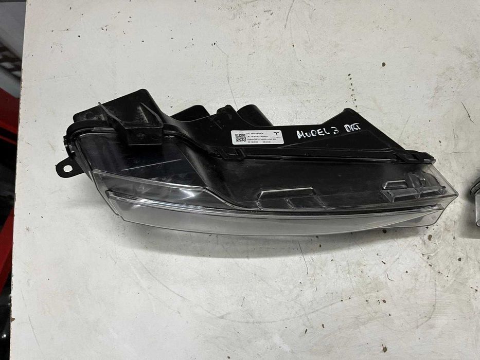 Par de Faróis de nevoeiro Tesla model 3 fase I