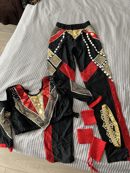 Костюми для диско і диско слоу